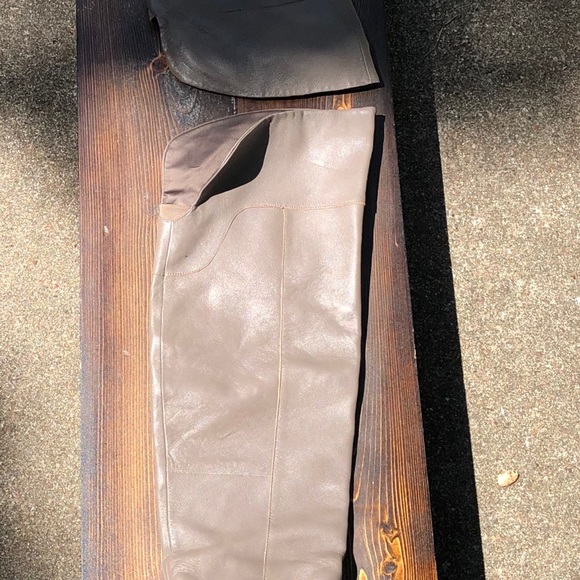 Thigh high leather boot - Picture 3 of 5